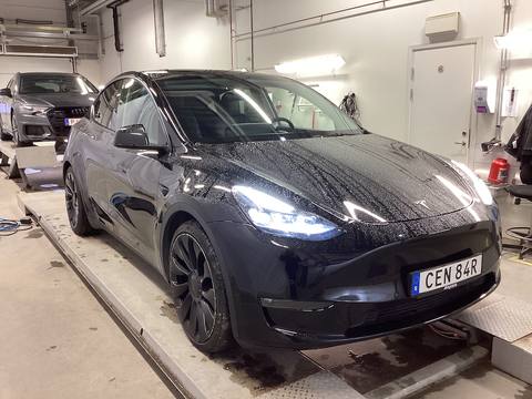 Tesla Model Y 2022 ze Szwecji