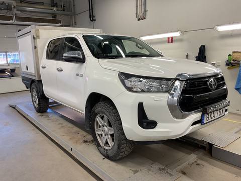 Toyota Hilux 2023 ze Szwecji