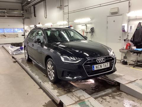 Audi A4 2022 ze Szwecji