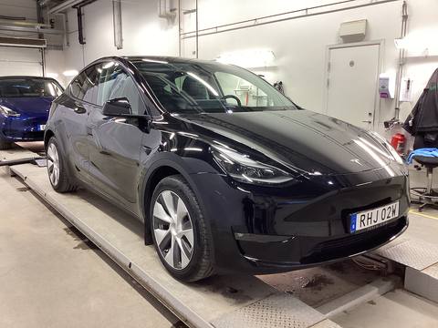 Tesla Model Y 2023 ze Szwecji