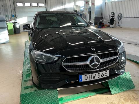 Mercedes-Benz Klasa C 2022 ze Szwecji