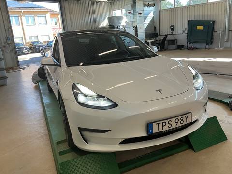 Tesla Model 3 2023 ze Szwecji Tesla Model 3 2023 ze Szwecji