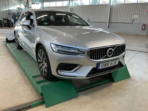 Volvo V60 2021 ze Szwecji