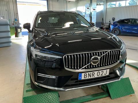 Volvo XC60 2023 ze Szwecji