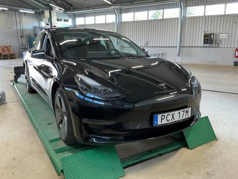 Tesla Model 3 2023 ze Szwecji Tesla Model 3 2023 ze Szwecji