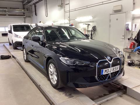 BMW i4 2023 ze Szwecji
