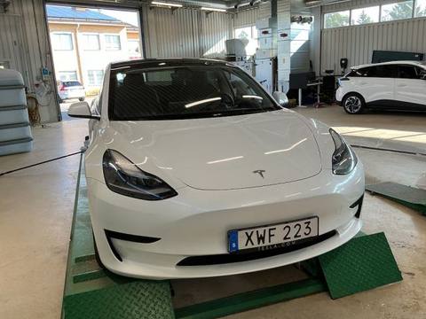 Tesla Model 3 2023 ze Szwecji Tesla Model 3 2023 ze Szwecji