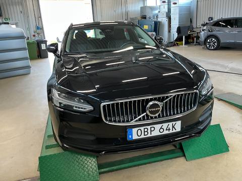 Volvo V90 2022 ze Szwecji