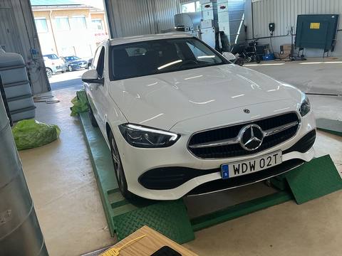 Mercedes-Benz Klasa C 2024 ze Szwecji