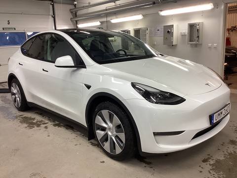 Tesla Model Y 2023 ze Szwecji