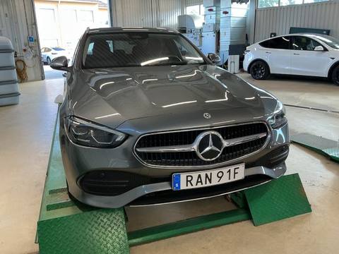 Mercedes-Benz Klasa C 2023 ze Szwecji