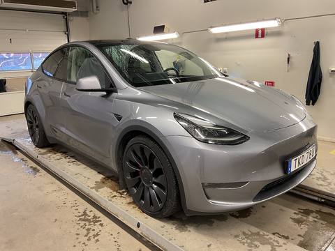 Tesla Model Y 2024 ze Szwecji