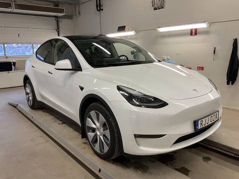Tesla Model Y 2023 ze Szwecji
