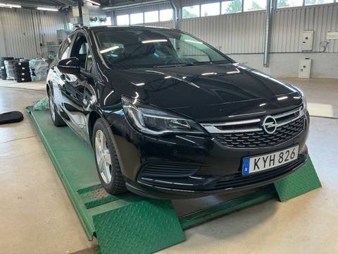 Opel Astra 2018 ze Szwecji