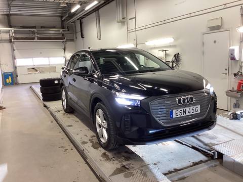 Audi Q4 E-Tron 2023 ze Szwecji